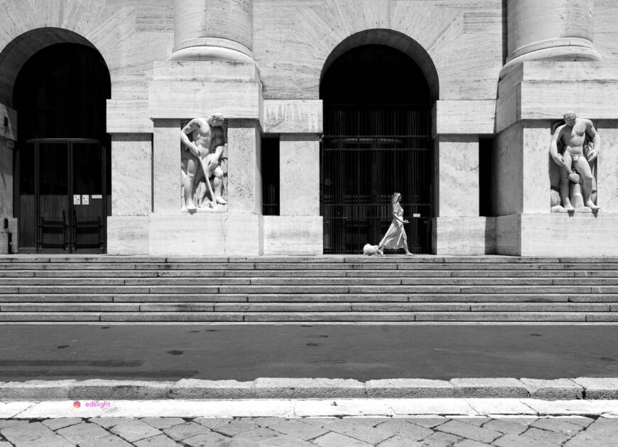 Enrico De Santis. Palazzo della Borsa, Milano.