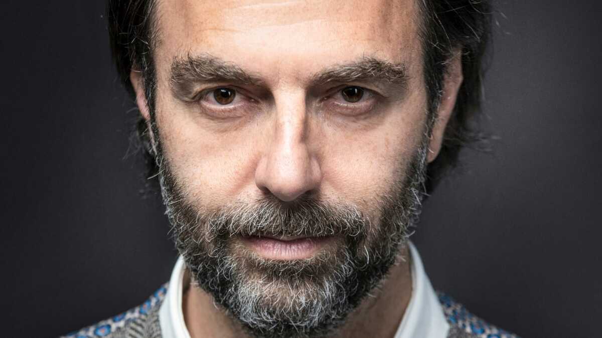Neri Marcorè.