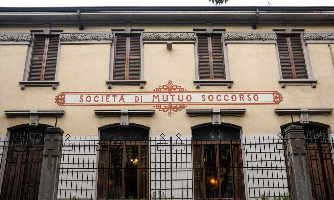 L'antico edificio che ospista il Circolo Arci Bellezza. Foto Diletta Radaelli.