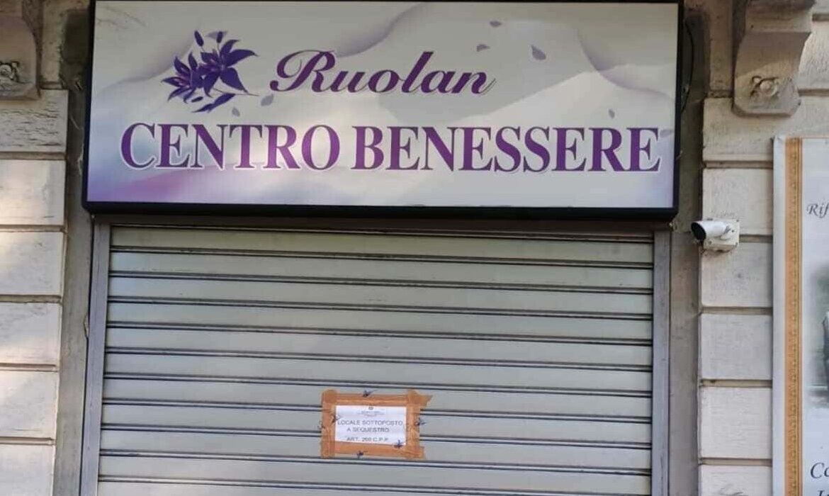 Il centro benessere di via Brioschi, chiuso per favoreggiamento della prostituzione.