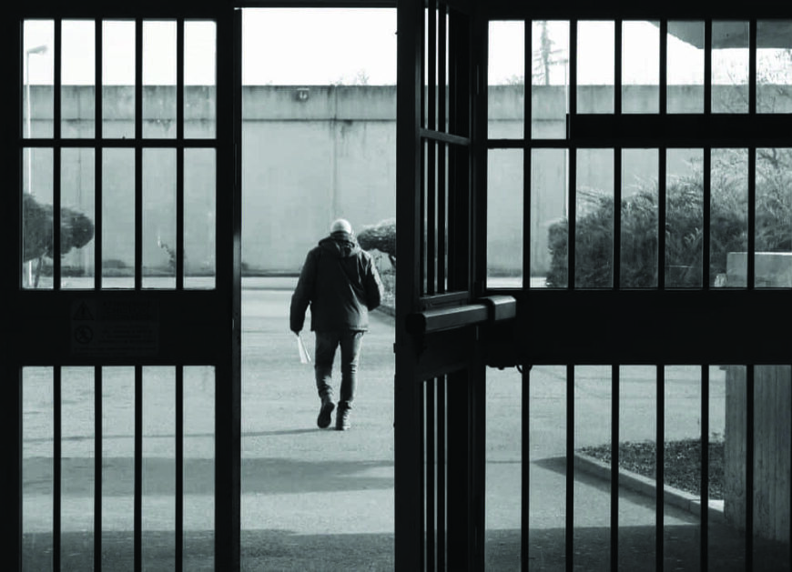 Ritratti dal Carcere, scattate nelle case di reclusione di Opera e San Vittore. Foto di Marina Lazzati.